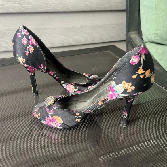 Call It Spring Black and Pink Floral Heels - Picture 3 of 4